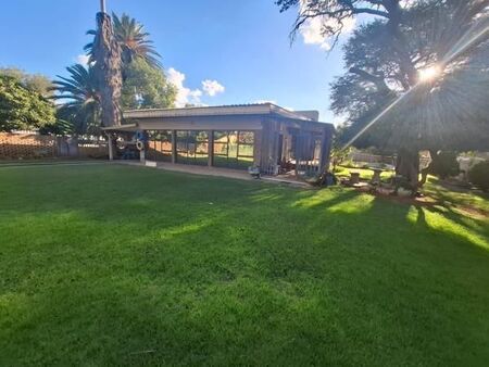 4 Bedroom House in Jan Kempdorp