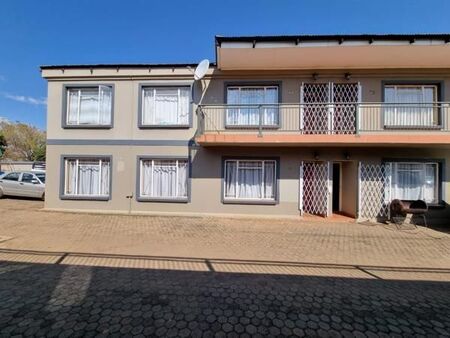 3 Bedroom Townhouse in Lydenburg