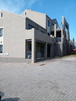 2 Bedroom Flat in Winterhoek Park