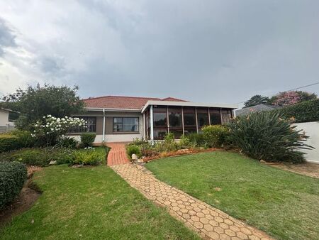 4 Bedroom house to rent in Linden, Randburg