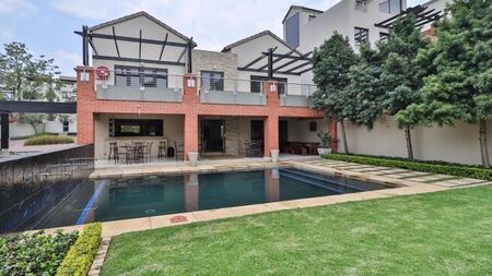 2 Bedroom duplex loft to rent in Paulshof, Sandton