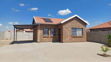 1 Bedroom house to rent in Hillside View, Bloemfontein