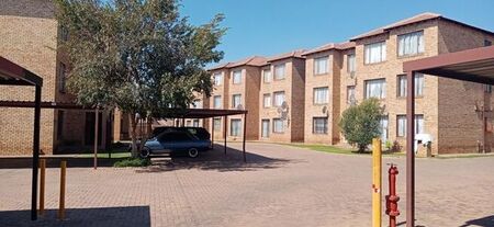 2 Bedroom flat to rent in Greenhills Ext 3, Randfontein