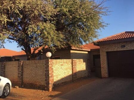 2 Bedroom Townhouse in Kathu