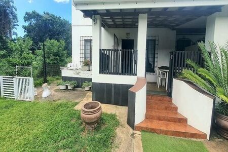 1 Bedroom Apartment in Palm Beach