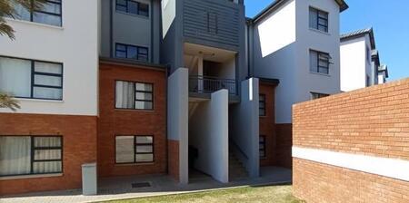 2 Bedroom Apartment in Lombardy Estate