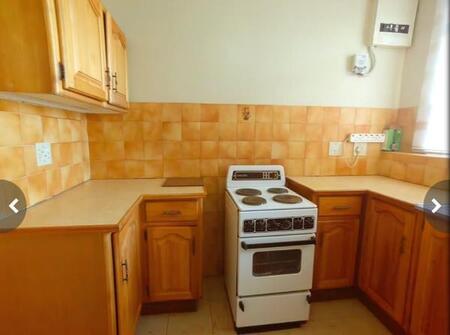 1 Bedroom Apartment in Springs Central