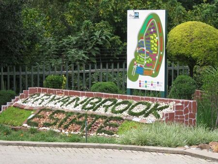 3 Bedroom apartment to rent in Paulshof, Sandton