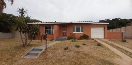 3 Bedroom House in Vredenburg