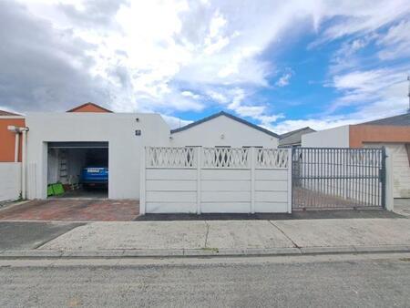 2 Bedroom House in Bay View