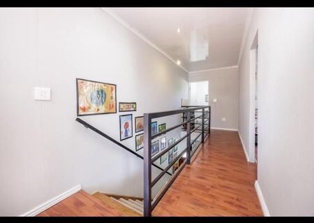 6 Bedroom House in Goodwood