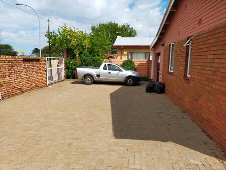 3 Bedroom House in South Ridge