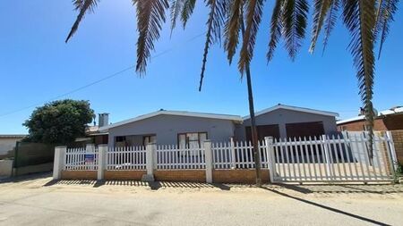 3 Bedroom House in Port Nolloth