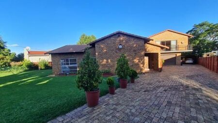 5 Bedroom House in Heidelberg Central