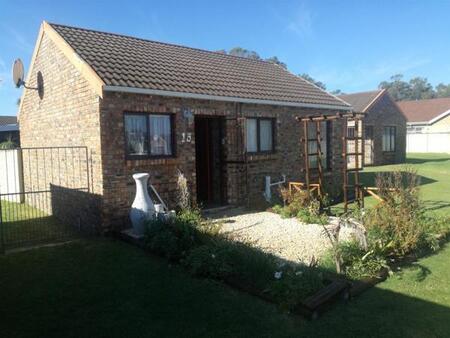 2 Bedroom Townhouse in Lorraine