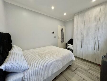 2 Bedroom townhouse - sectional to rent in New Redruth, Alberton