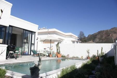 4 Bedroom house to rent in Muizenberg, Cape Town