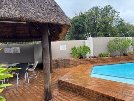 3 Bedroom duplex apartment to rent in Bassonia, Johannesburg