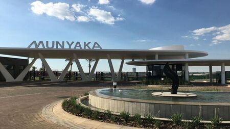 3 Bedroom apartment to rent in Waterfall, Midrand