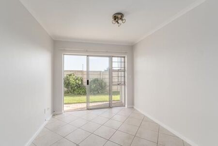 2 Bedroom Apartment in Uitzicht