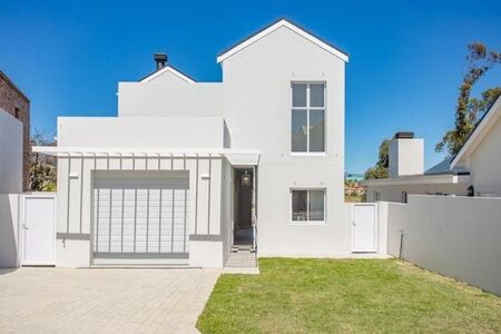 3 Bedroom Duplex in Wellington North