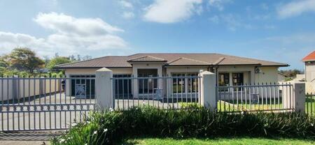 3 Bedroom House in Port Edward