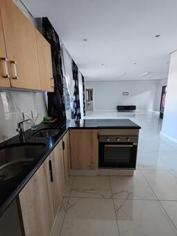 3 Bedroom Apartment in Dawncrest