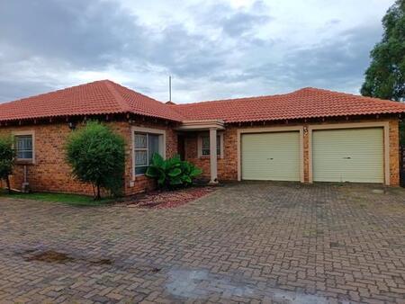3 Bedroom Townhouse in New State Area