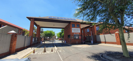 2 Bedroom House in Albertsdal