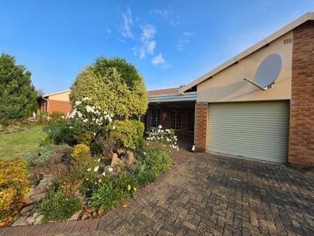 3 Bedroom Townhouse in Panorama