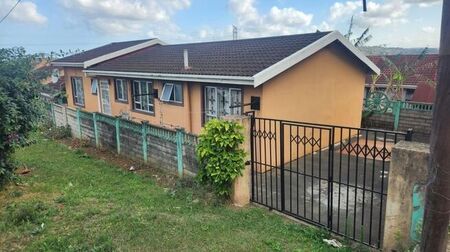 4 Bedroom house to rent in Newlands West, Durban