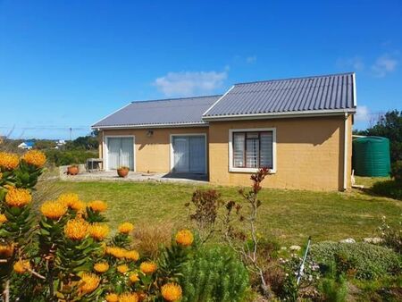 2 Bedroom House in Bettys Bay