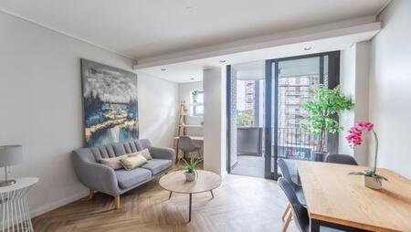 Studio Apartment in Century City