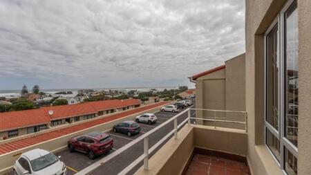 2 Bedroom Apartment in Melkbosstrand