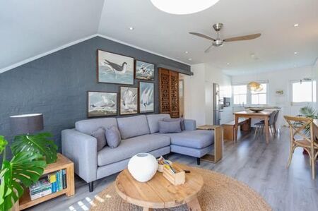 1 Bedroom Apartment in Hout Bay Central