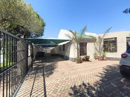 4 Bedroom House in Bonnie Brae