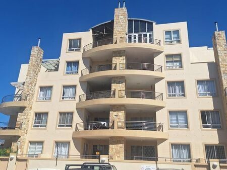 2 Bedroom apartment to rent in Parks Estate, Strand