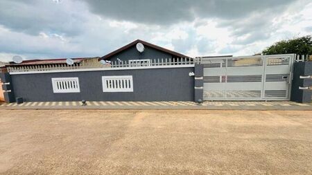 3 Bedroom house to rent in Vosloorus Ext 7, Boksburg