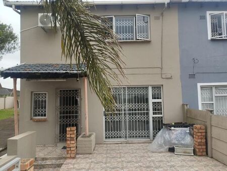 2 Bedroom house to rent in Woodhurst, Chatsworth