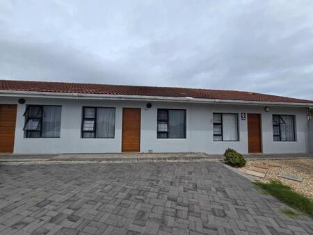 2 Bedroom Townhouse in Newton Park