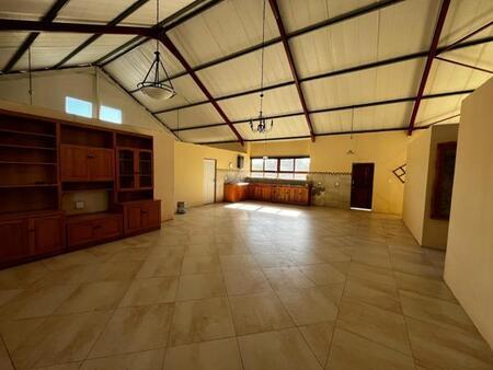 3 Bedroom House in Oudtshoorn