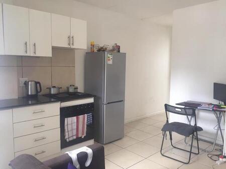 1 Bedroom Apartment in Kensington