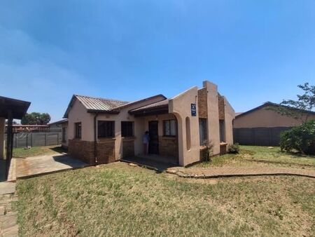 3 Bedroom House in Geluksdal