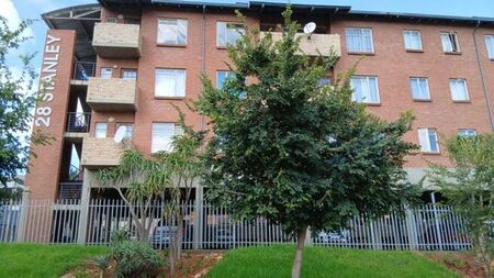 1 Bedroom bachelor apartment to rent in Auckland Park, Johannesburg