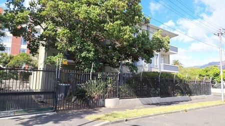 2 Bedroom apartment to rent in Rosebank, Cape Town