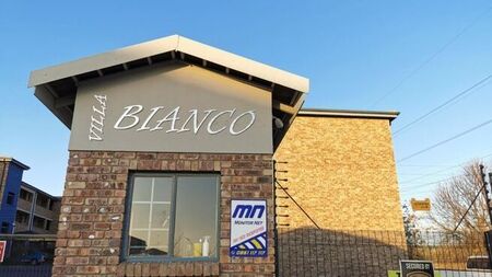 2 Bedroom apartment to rent in Rooihuiskraal North, Centurion