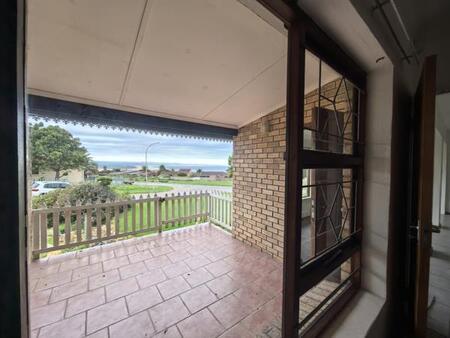 3 Bedroom House in Wavecrest