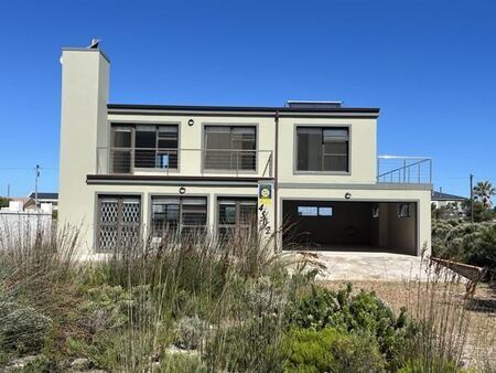3 Bedroom House in Bettys Bay