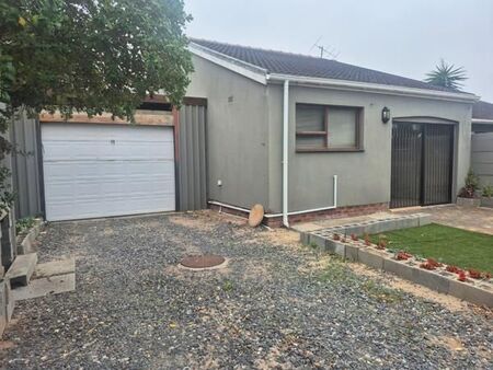 1 Bedroom Apartment in Duynefontein