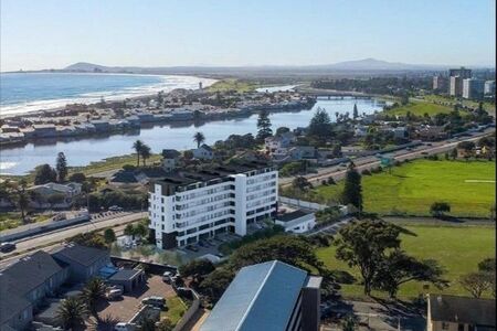 1 Bedroom Apartment in Lagoon Beach